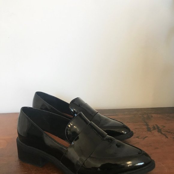 H&M Patent Leather Shoe/Black - Picture 3 of 3